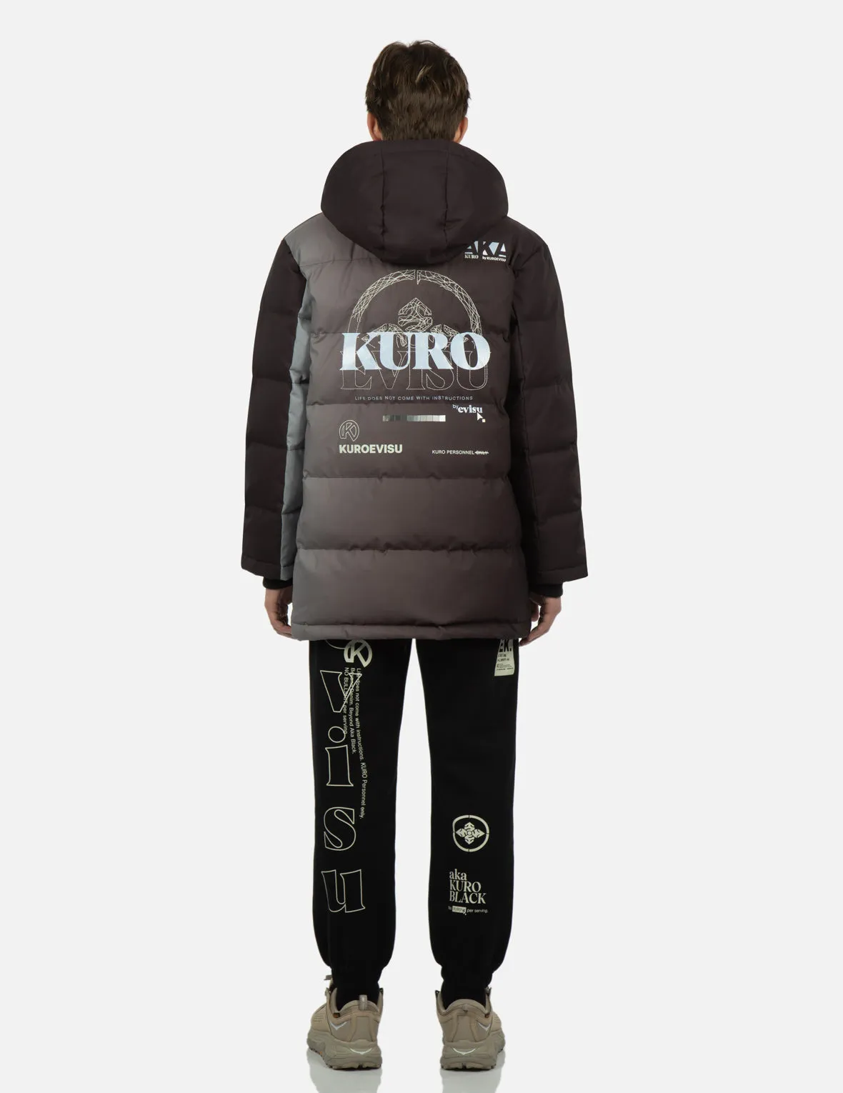 Kamon and Logo Embroidered Gradient Down Jacket