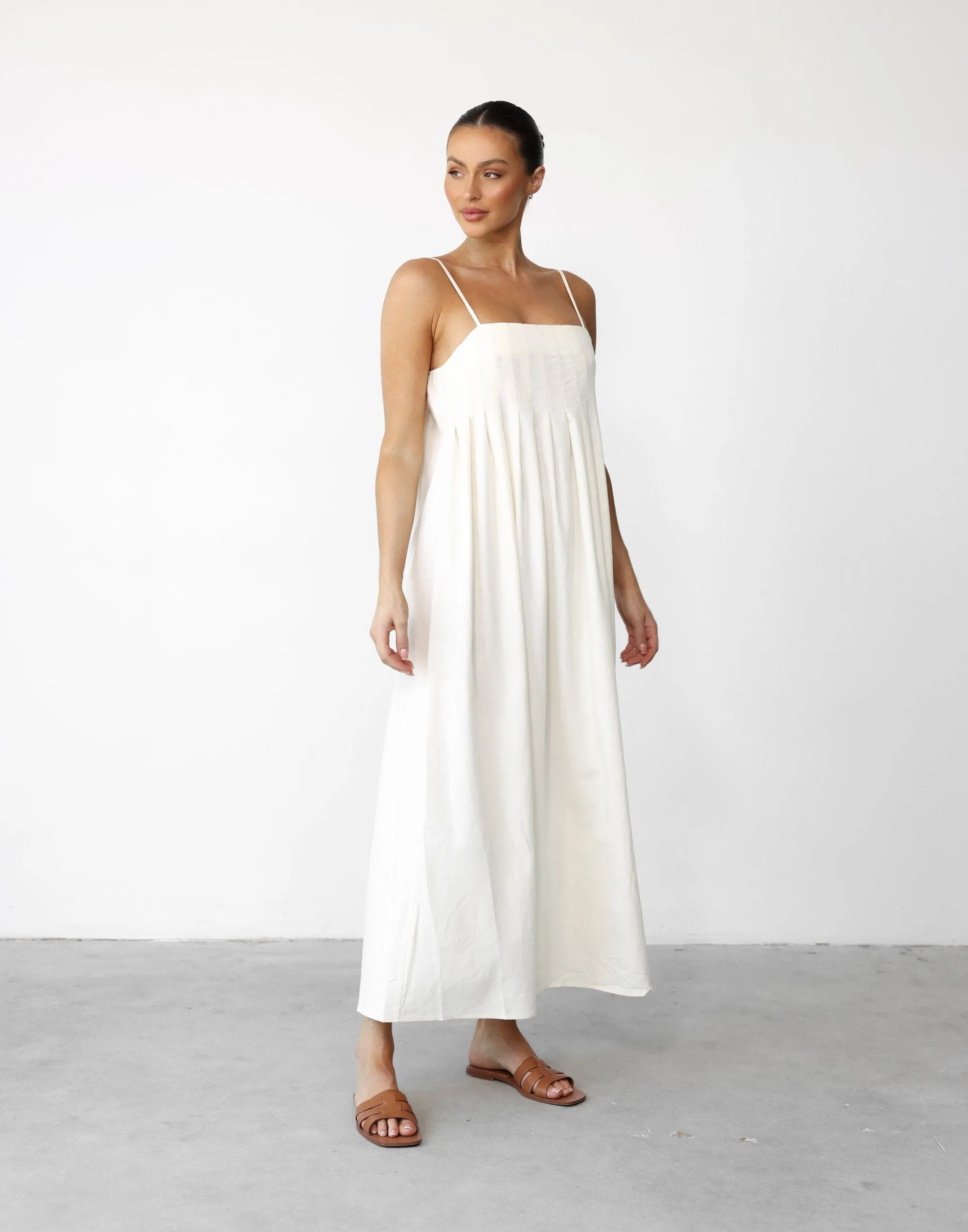 Kirily Maxi Dress (Beige)