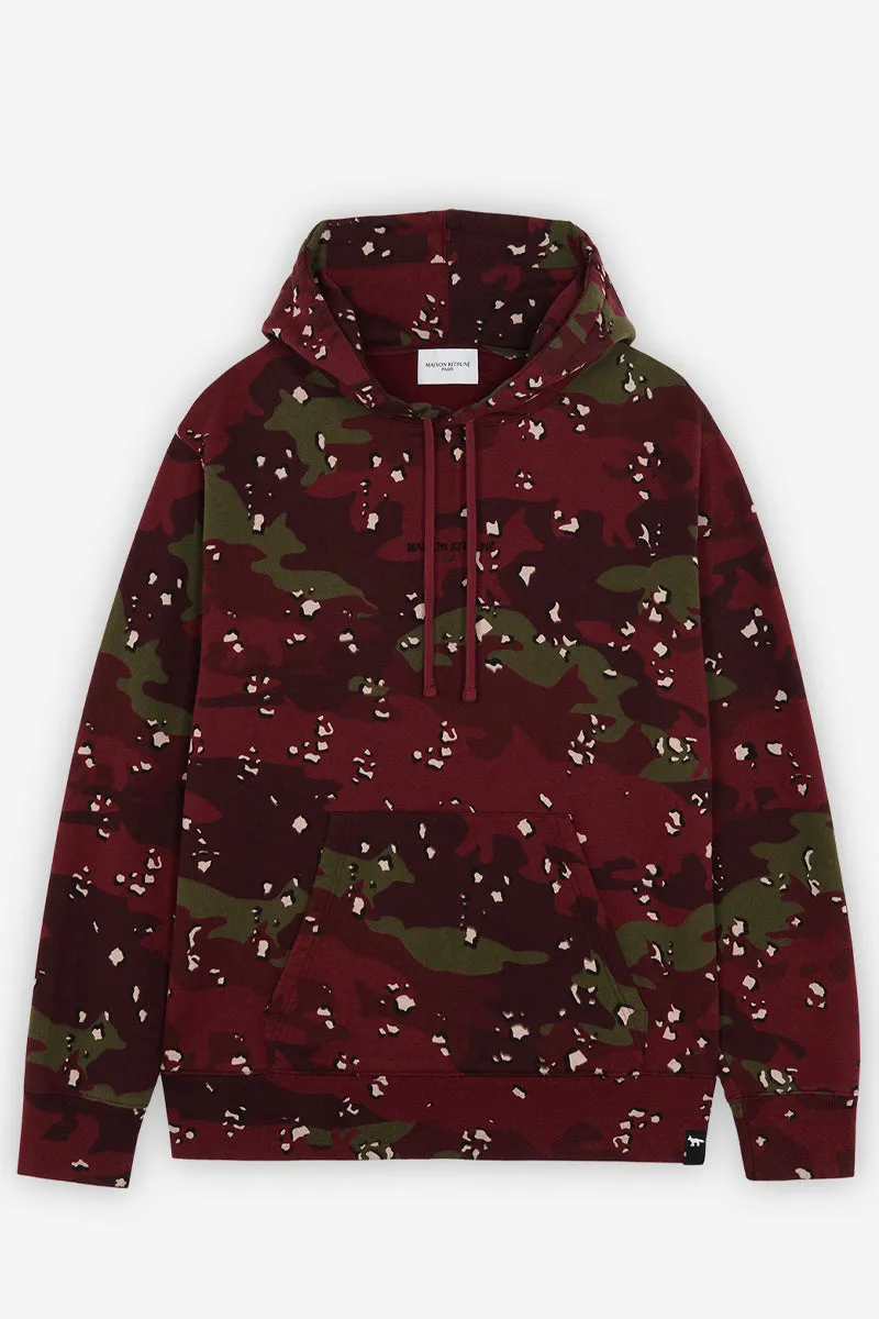 MAISON KITSUN CAMO FOX RELAXED HOODIE WINE LEES DESIGN