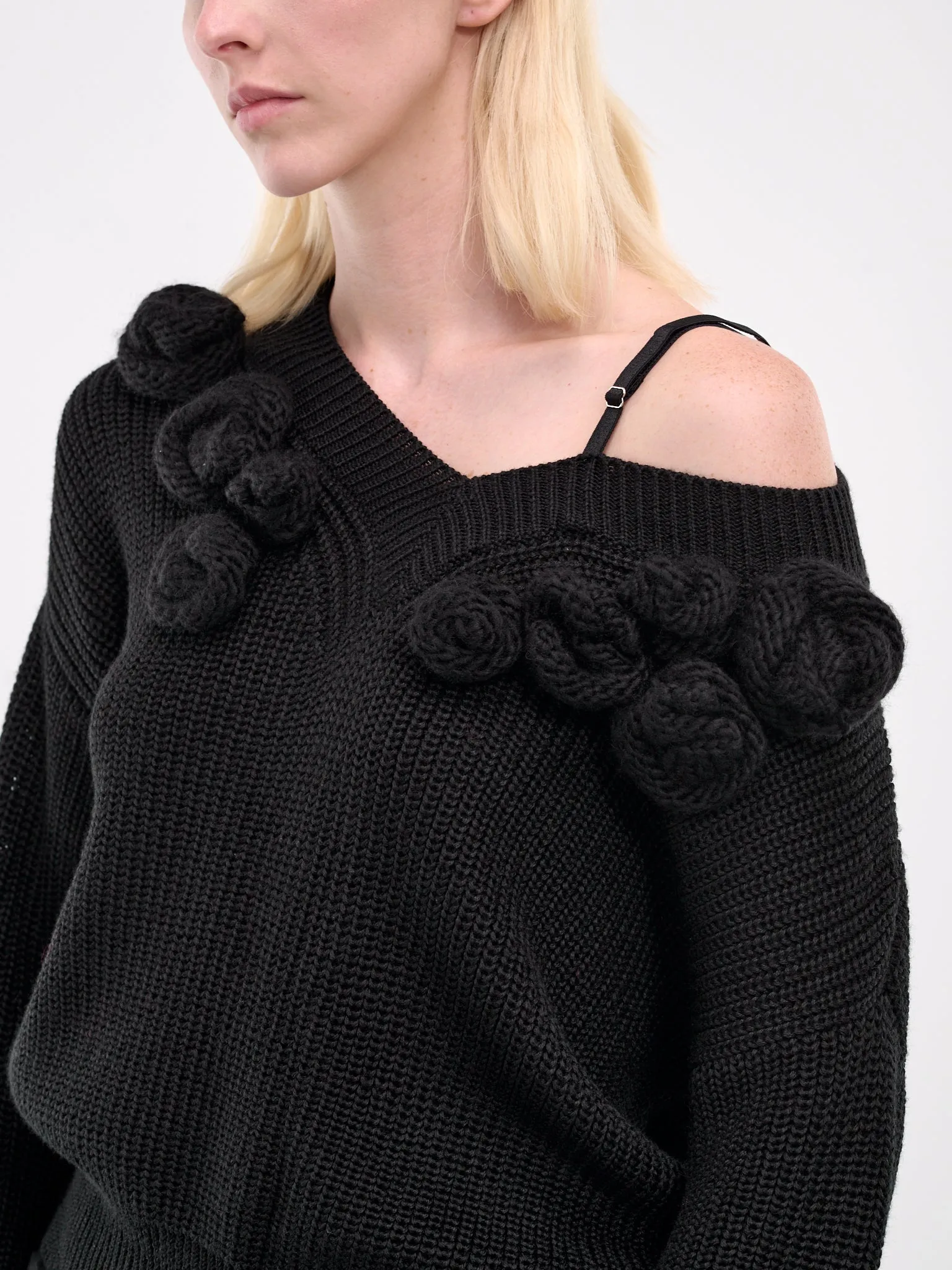 Off-Shoulder Sweater (FW2441-BLACK)