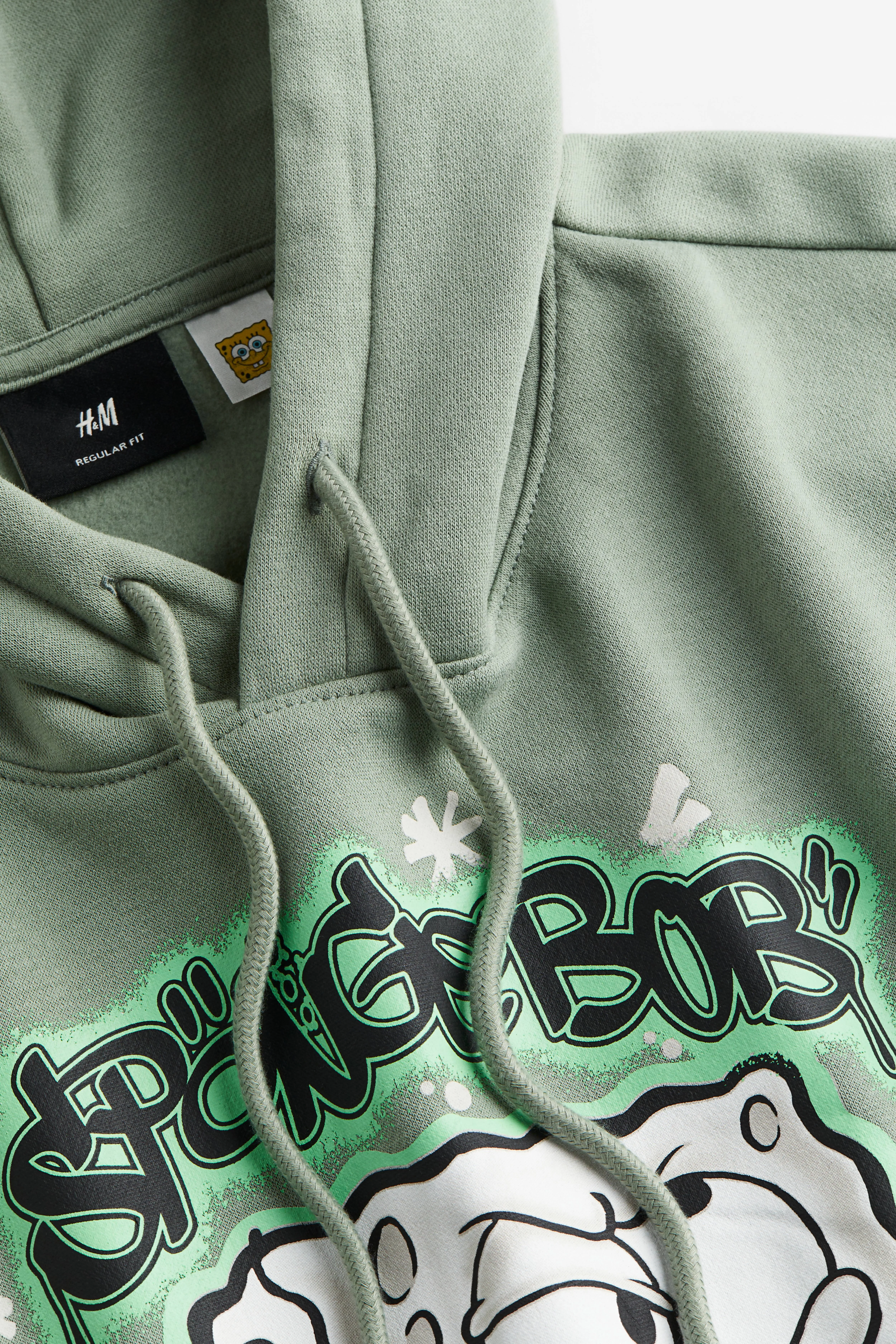 Regular Fit Hoodie - Long sleeve - Regular length - Green/SpongeBob SquarePants - Men | H&M GB