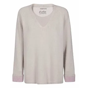 Relaxed Cashmere V-Neck with cuff detail