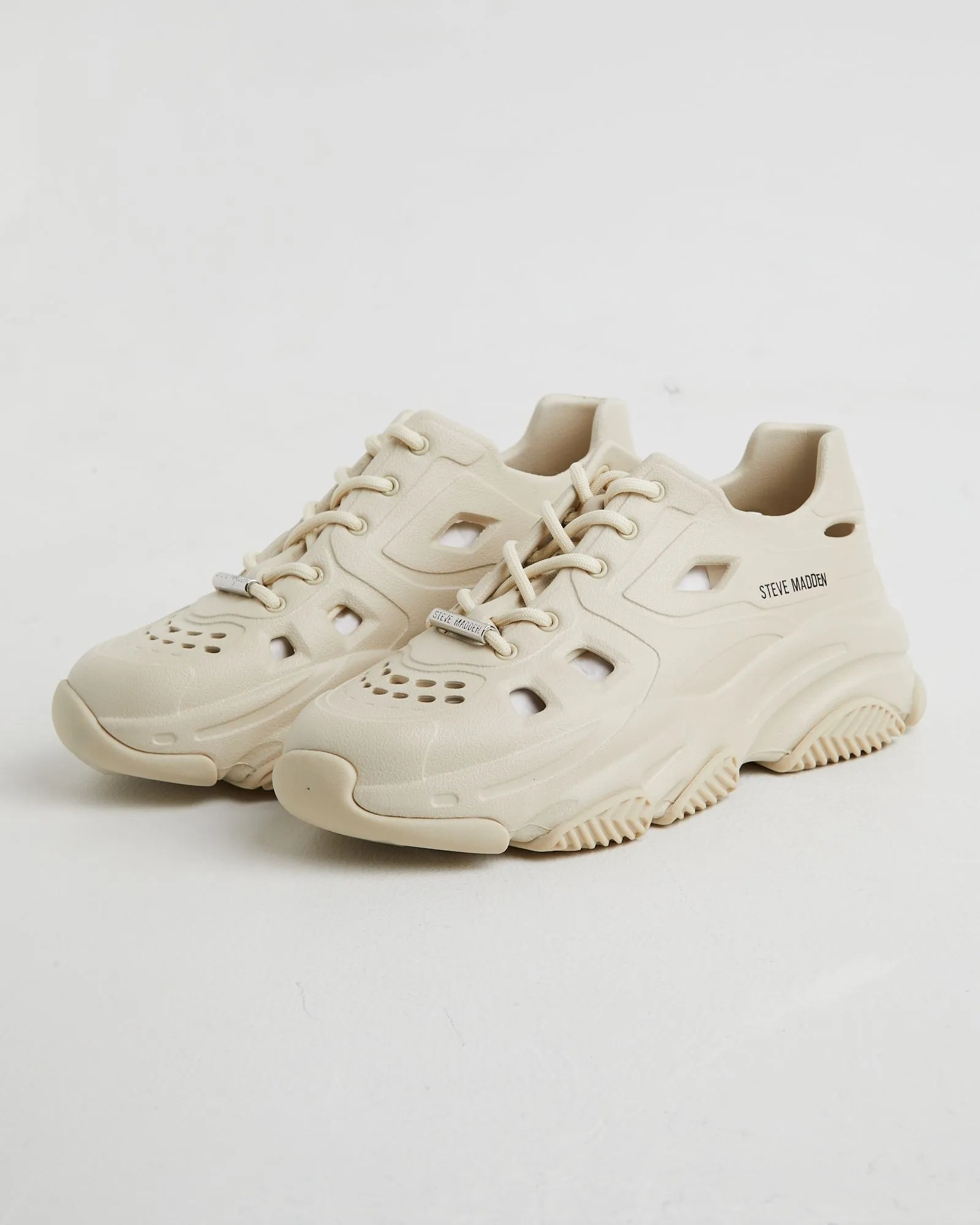 Steve Madden Possessive Sneakers in Bone