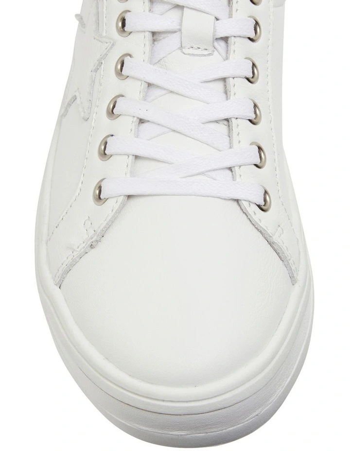 Ultra Sneakers in White Leather