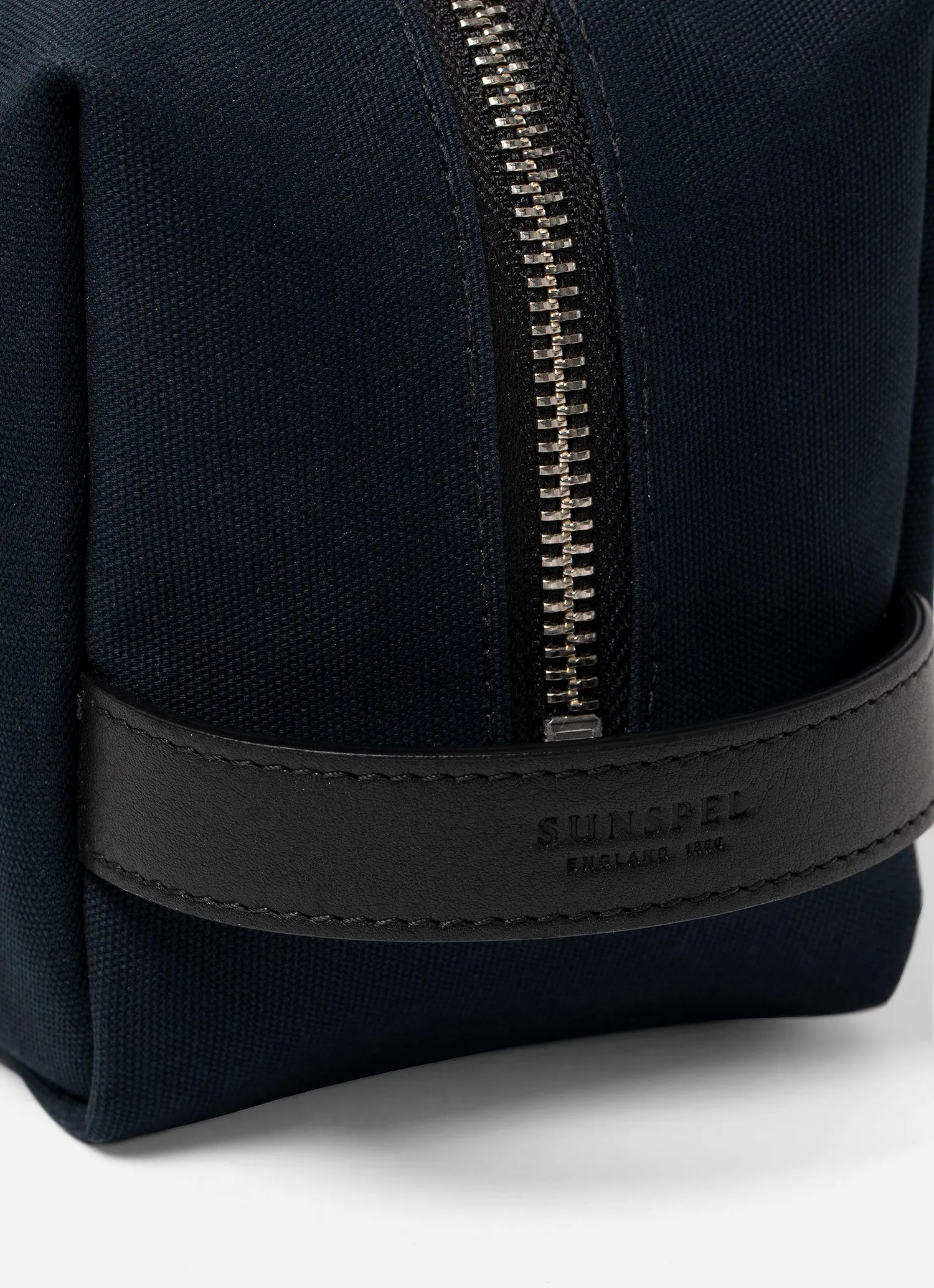 Washbag in Navy