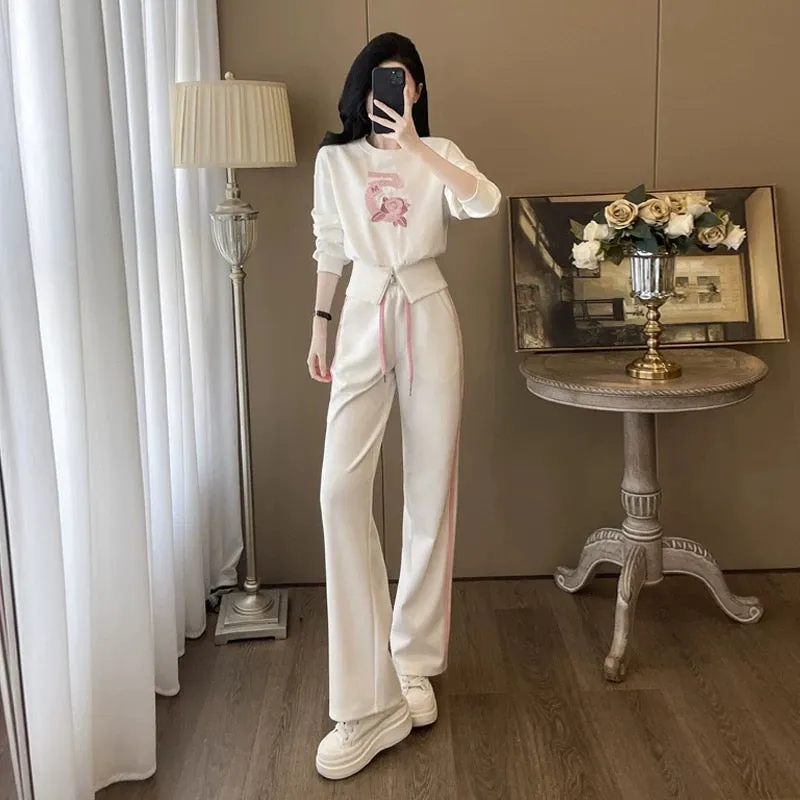 White high-end sports casual suit for women, autumn fashion, fashionable Internet celebrity street sweatshirt, trousers, slimmin